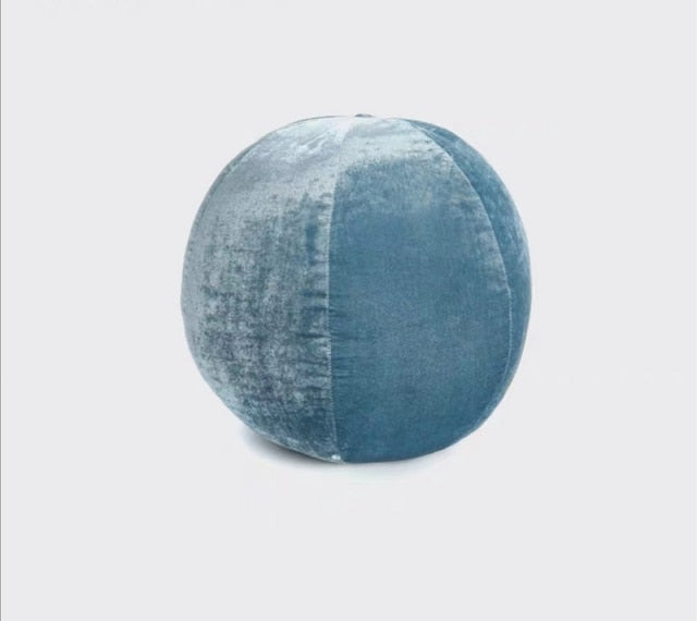 Ball pillow