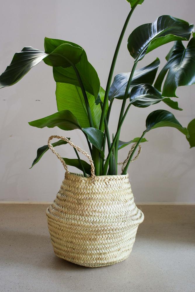 Seagrass wicker basket